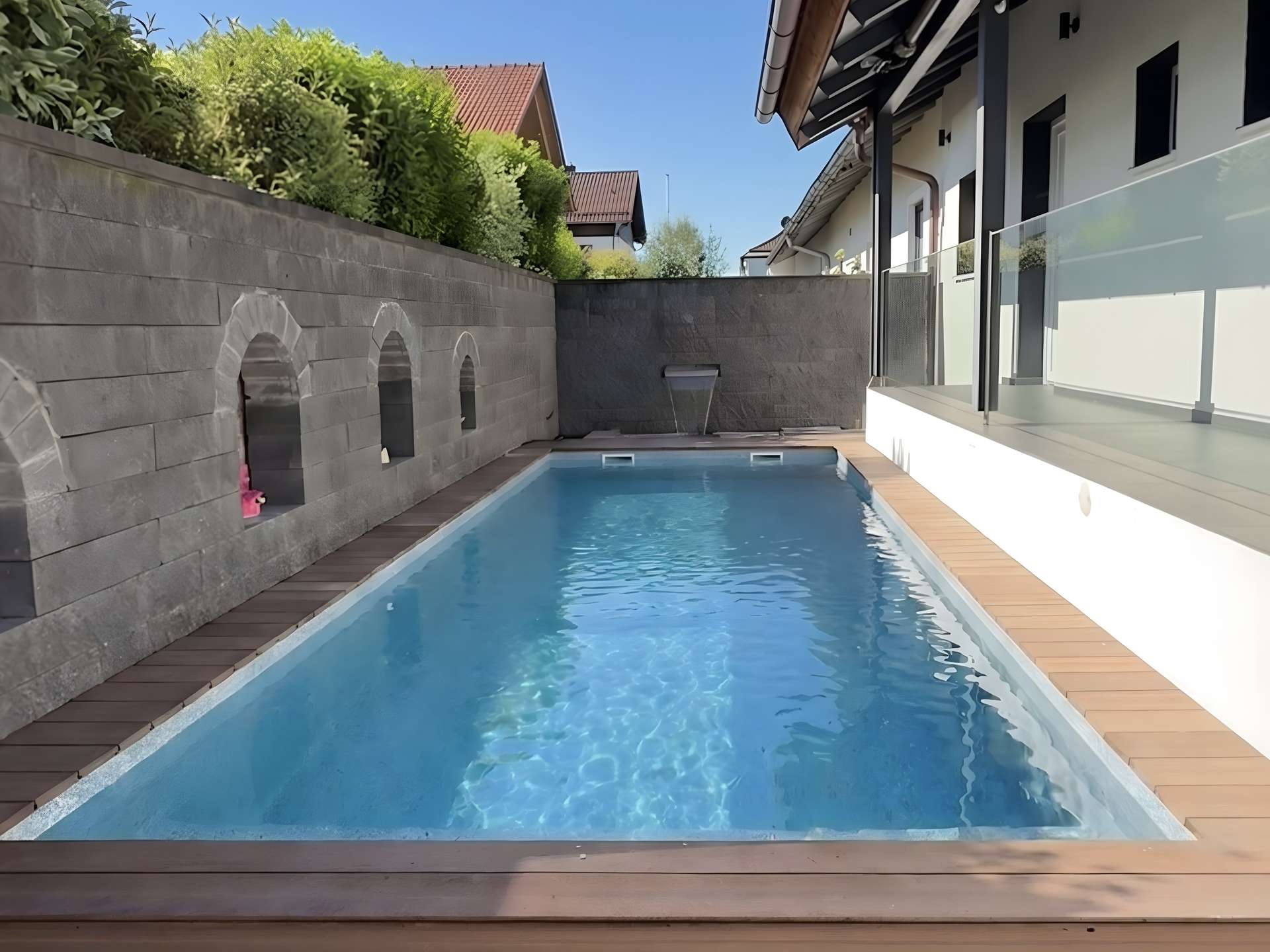 Sommer mit eigenem Pool - Großes Haus sofort zum einziehen